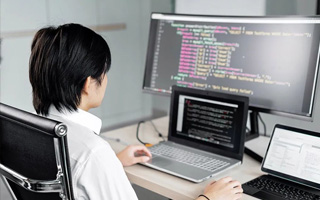 沙洋 ,php声明和调用变量的符号是什么？